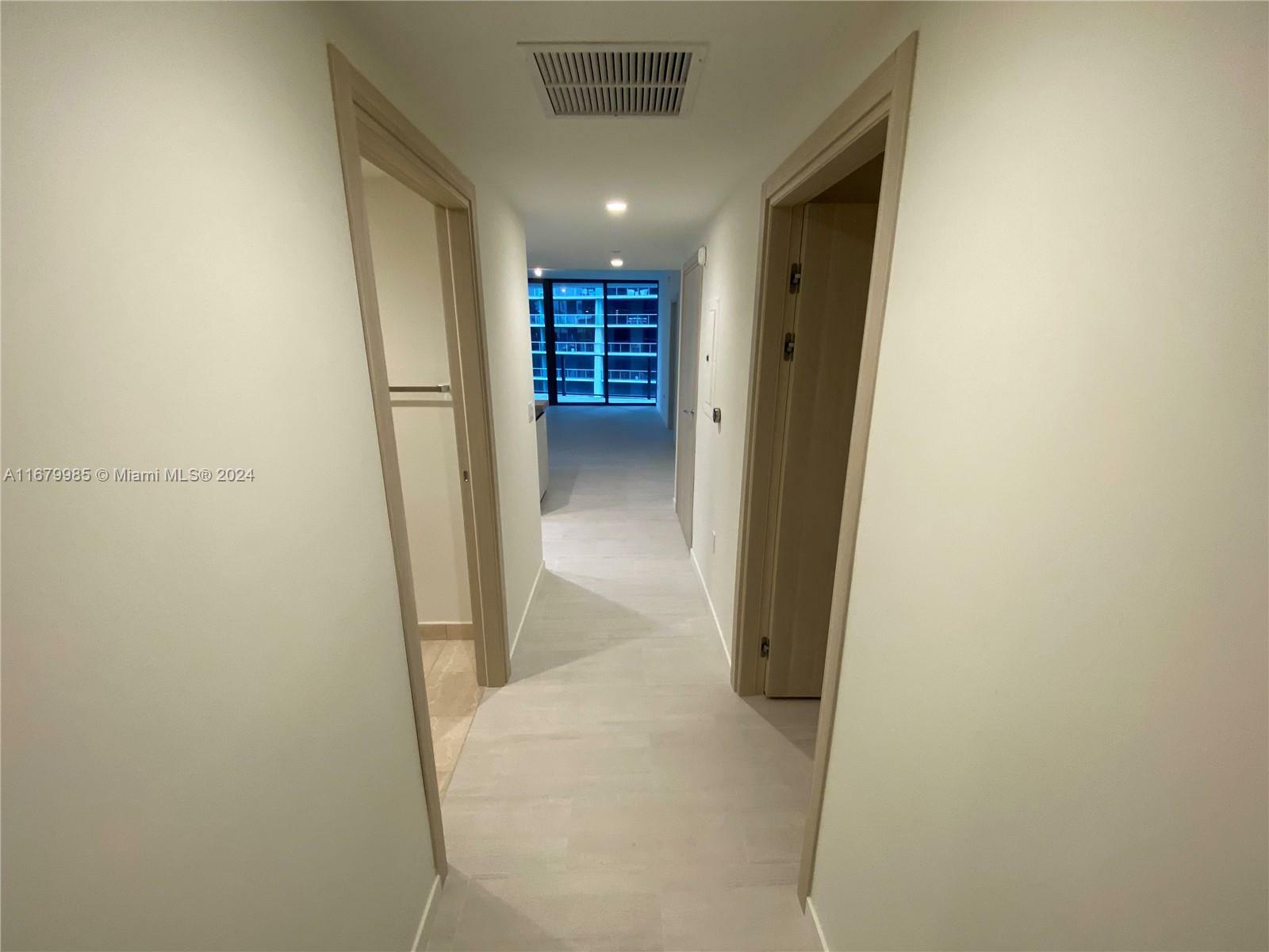 Property Photo:  1000 Brickell Plaza 2907  FL 33131 