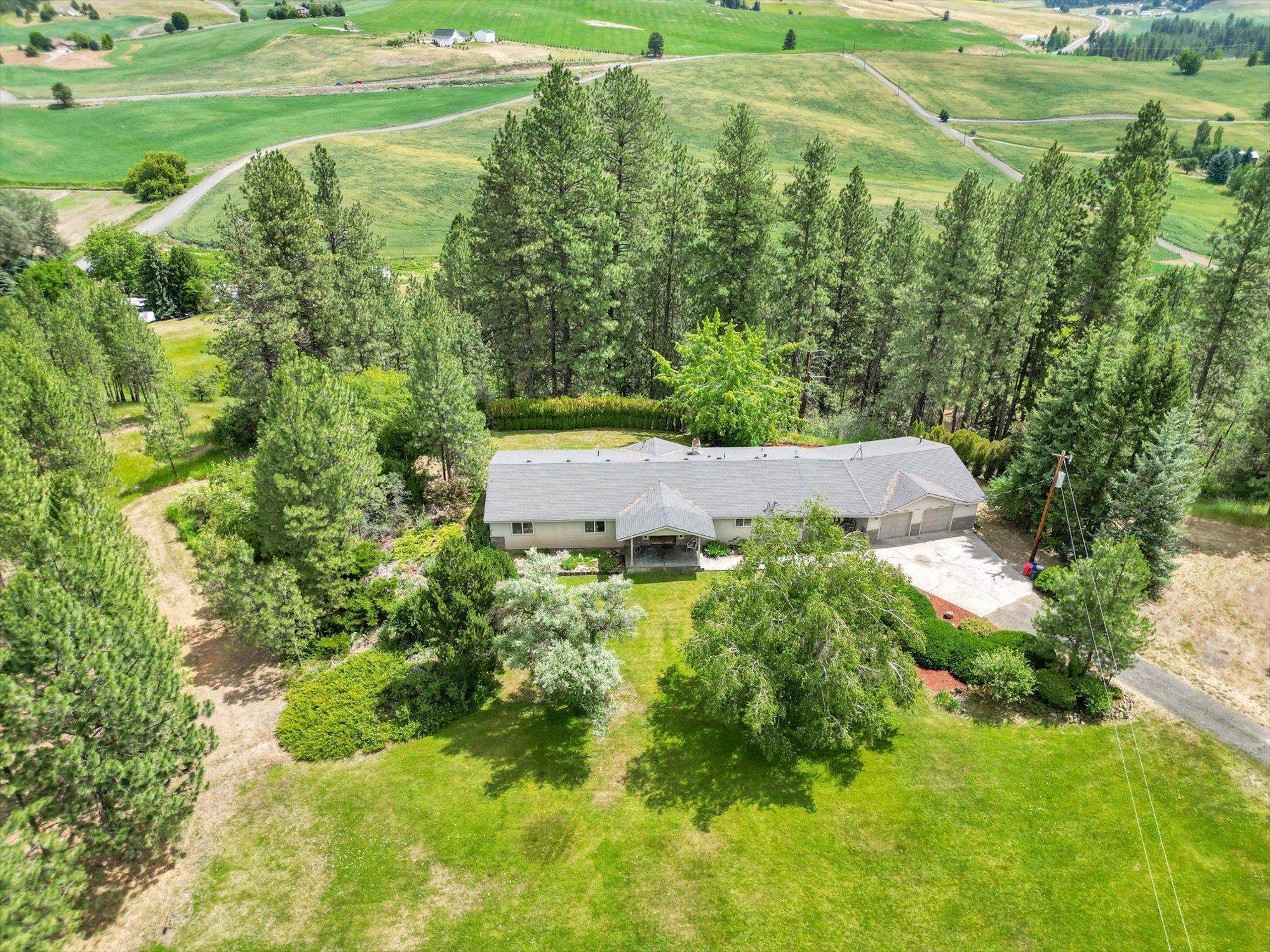 Property Photo:  10715 S Freya Rd  WA 99223 