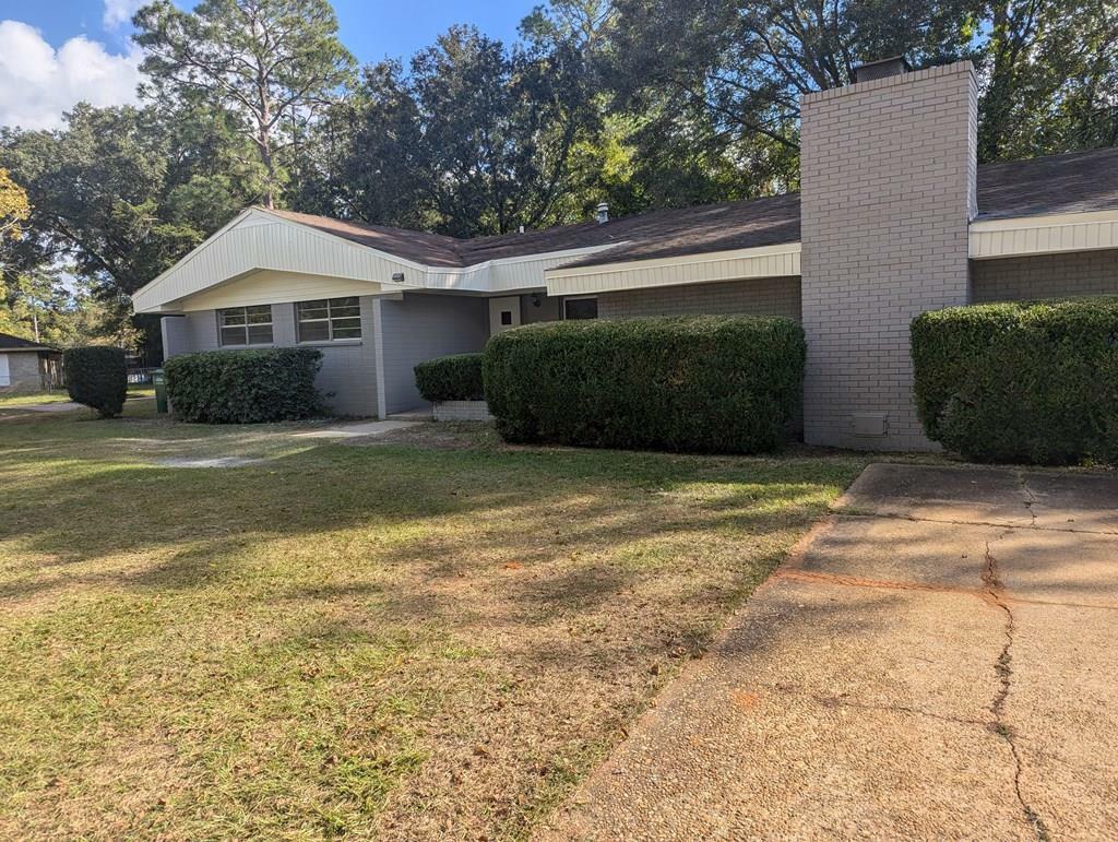 Property Photo:  1913 Forest Glen Drive  GA 31707 