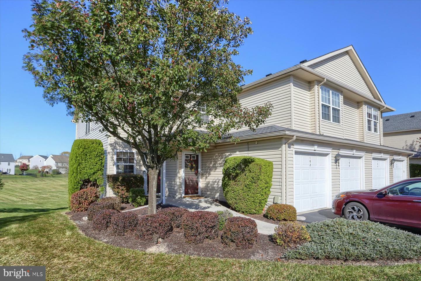 100 Sparrow Road  Hummelstown PA 17036 photo