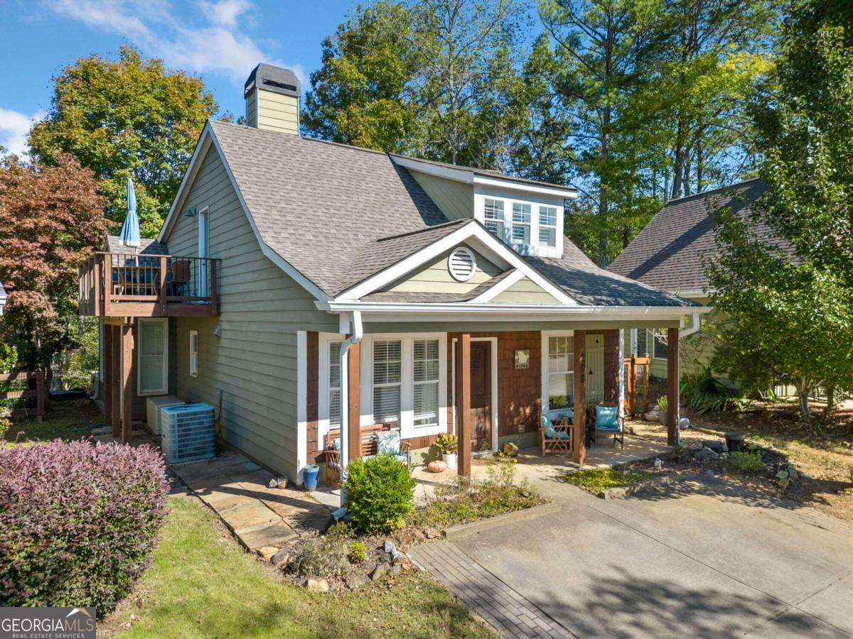 Property Photo:  208 Lakeside Drive  GA 30183 