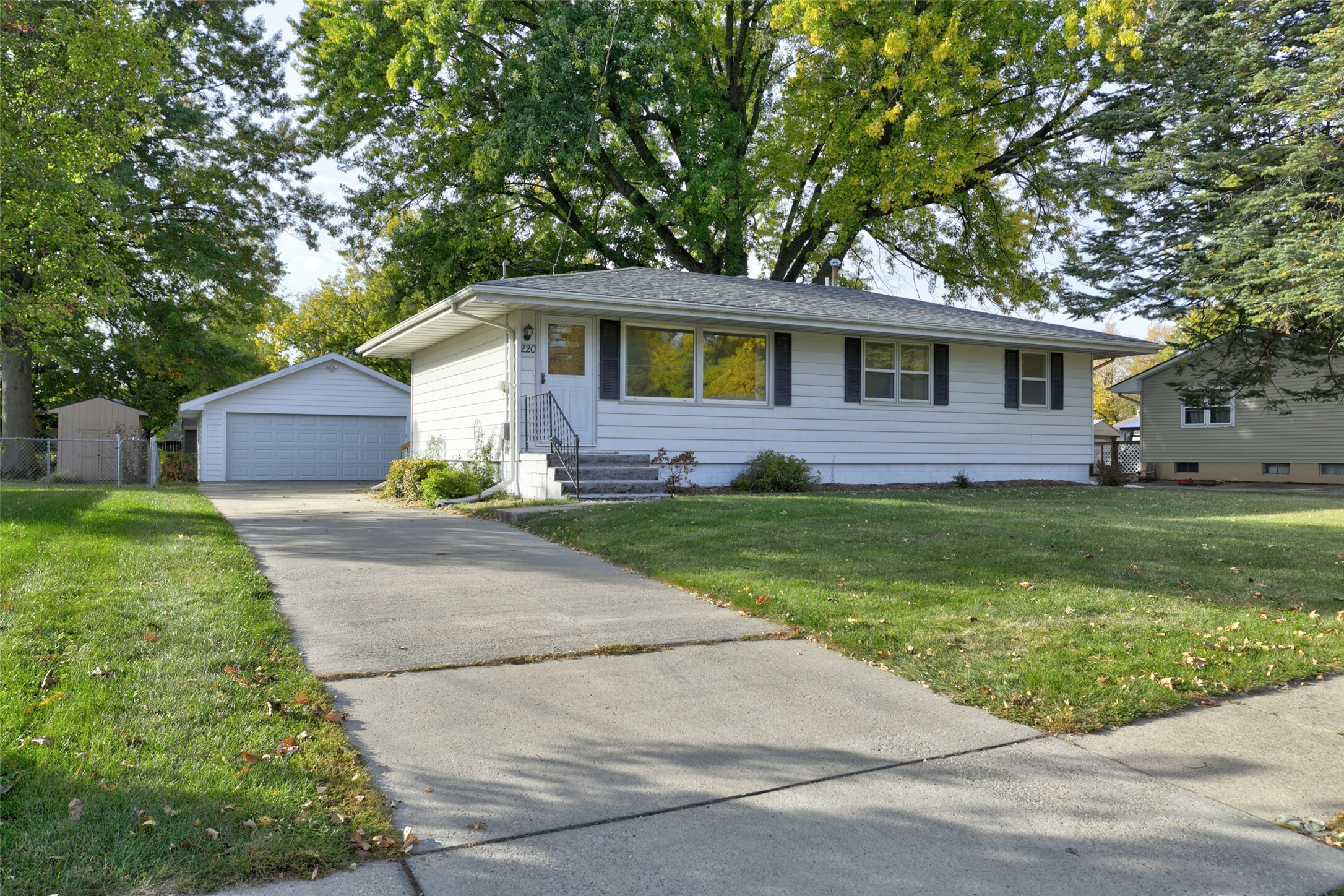 220 Bel Aire Drive  Waukee IA 50263 photo