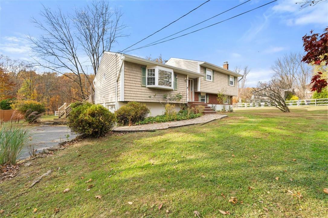 Property Photo:  32 Sanfordville Road  NY 10990 