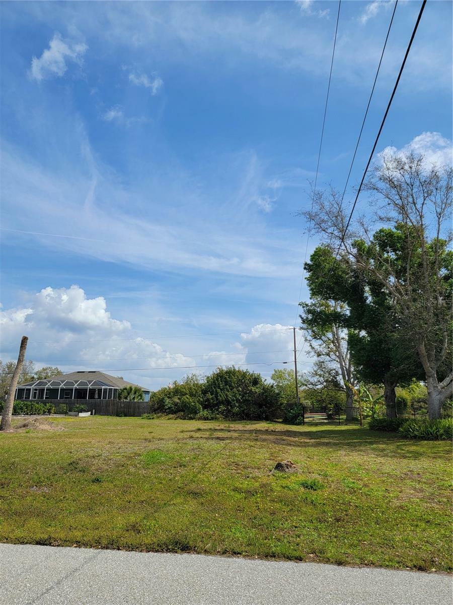 Property Photo:  12450 Mayer Terrace  FL 33981 