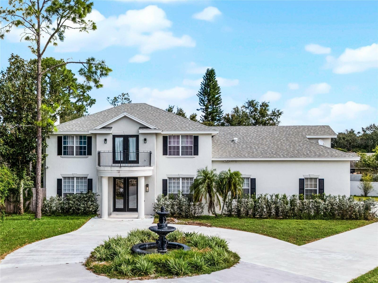 Property Photo:  8400 Sand Lake Shores Court  FL 32836 