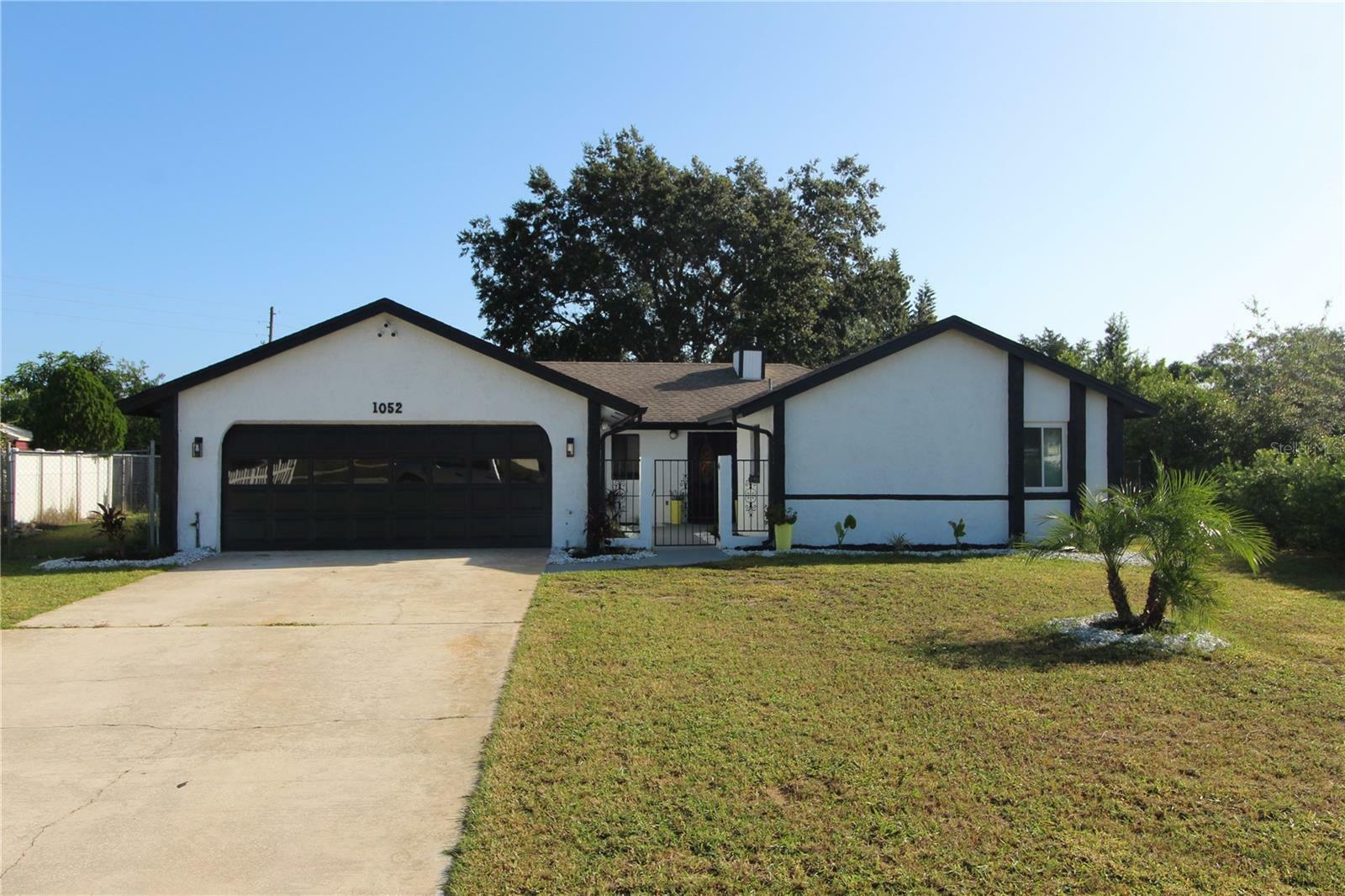 Property Photo:  1052 Manchester Circle  FL 32792 