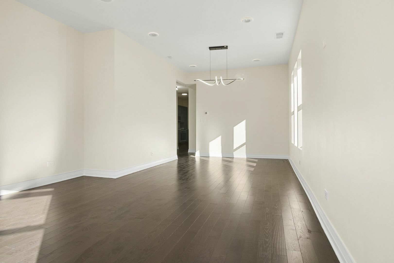 Property Photo:  3126 W Fulton Boulevard 2F  IL 60612 