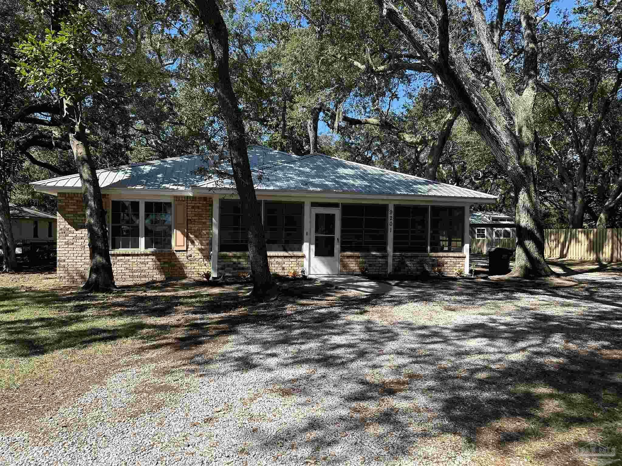 Property Photo:  9201 Bayview Dr  AL 36549 