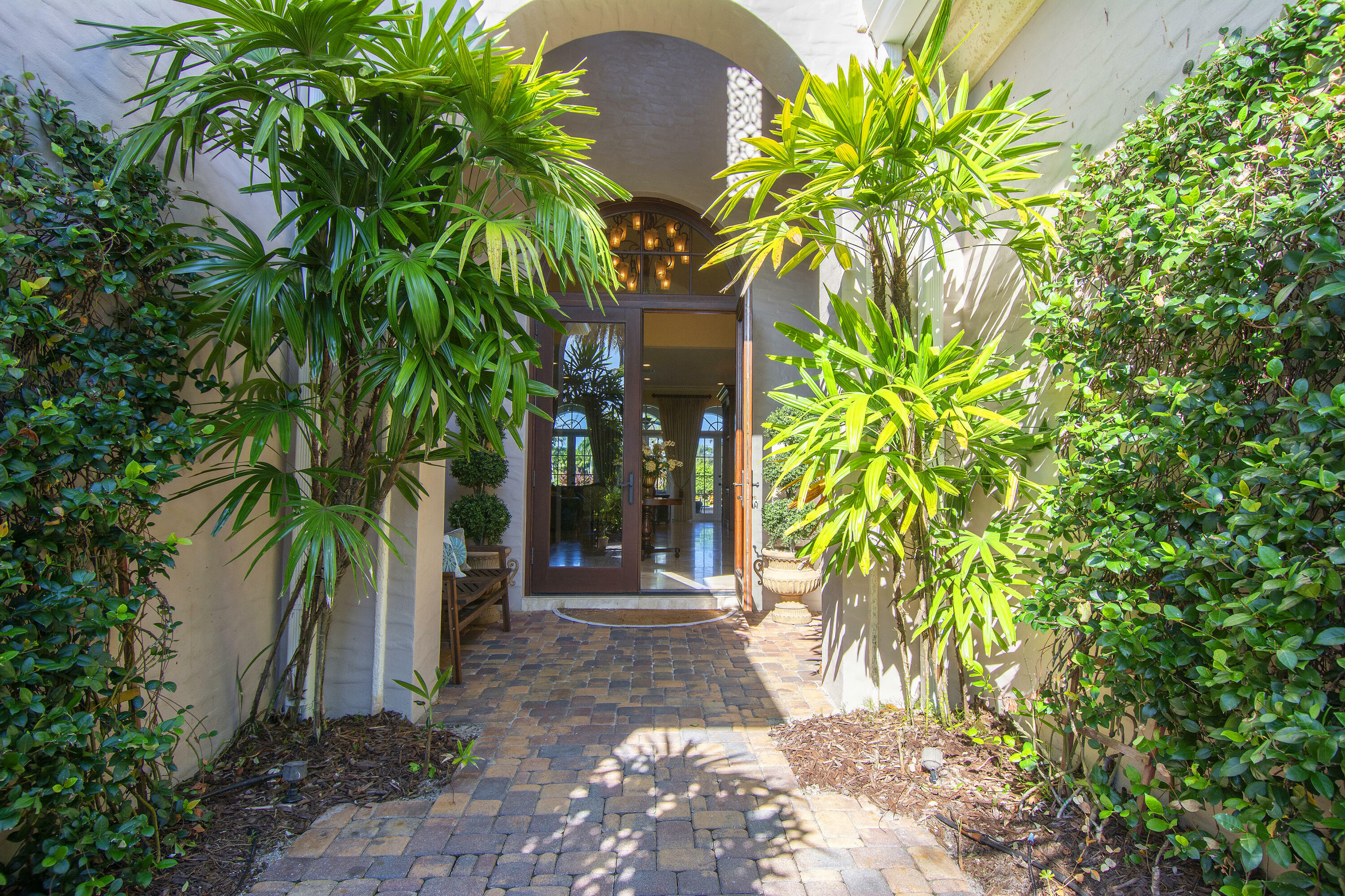 Property Photo: 138 SE Via San Marino FL 34984