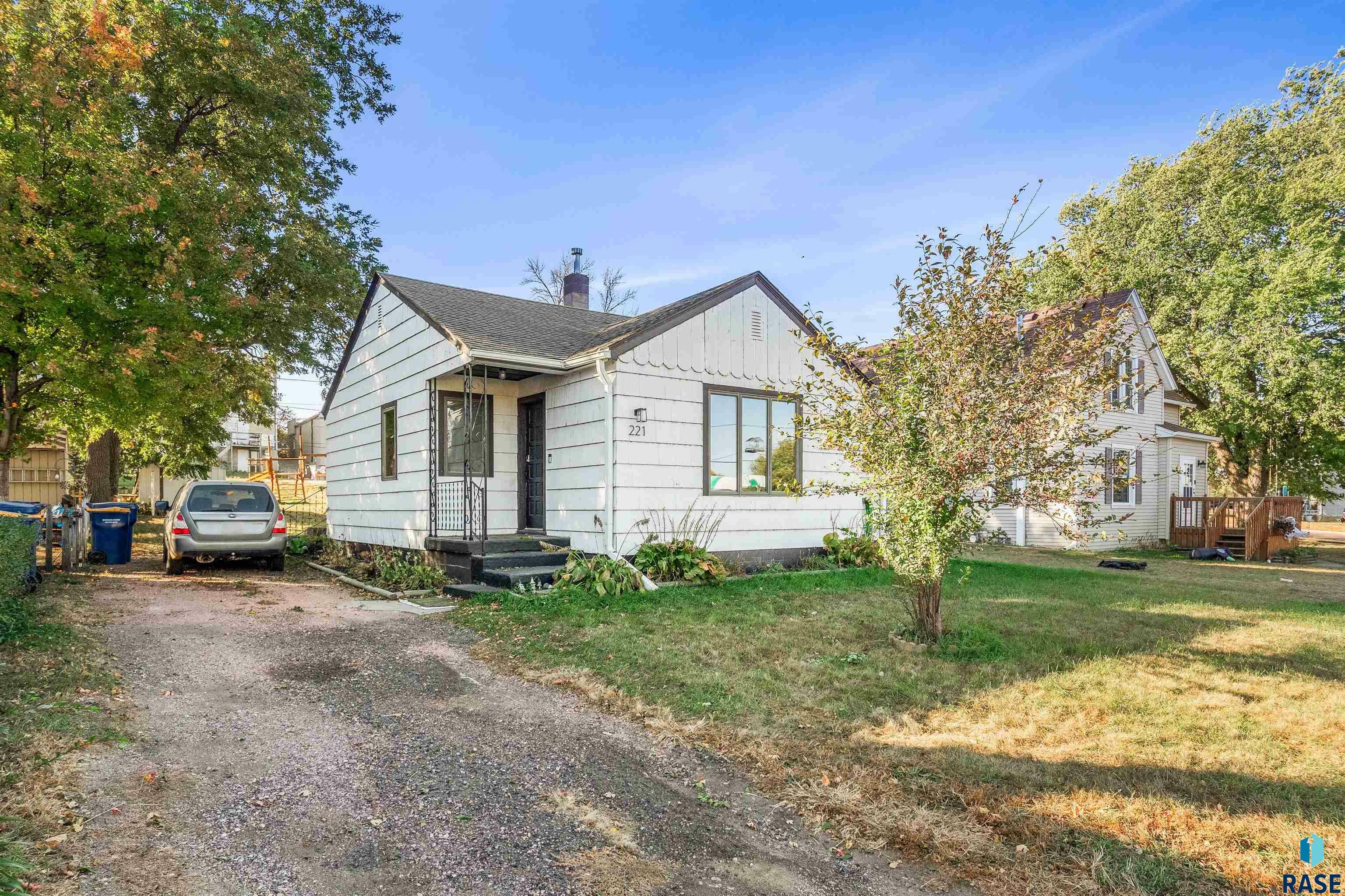 Property Photo:  221 Lovely Ave  SD 57003 