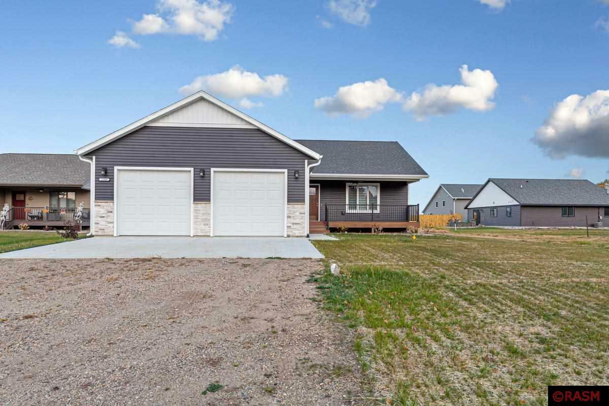 Property Photo:  1109 Mack Lane  MN 56073 