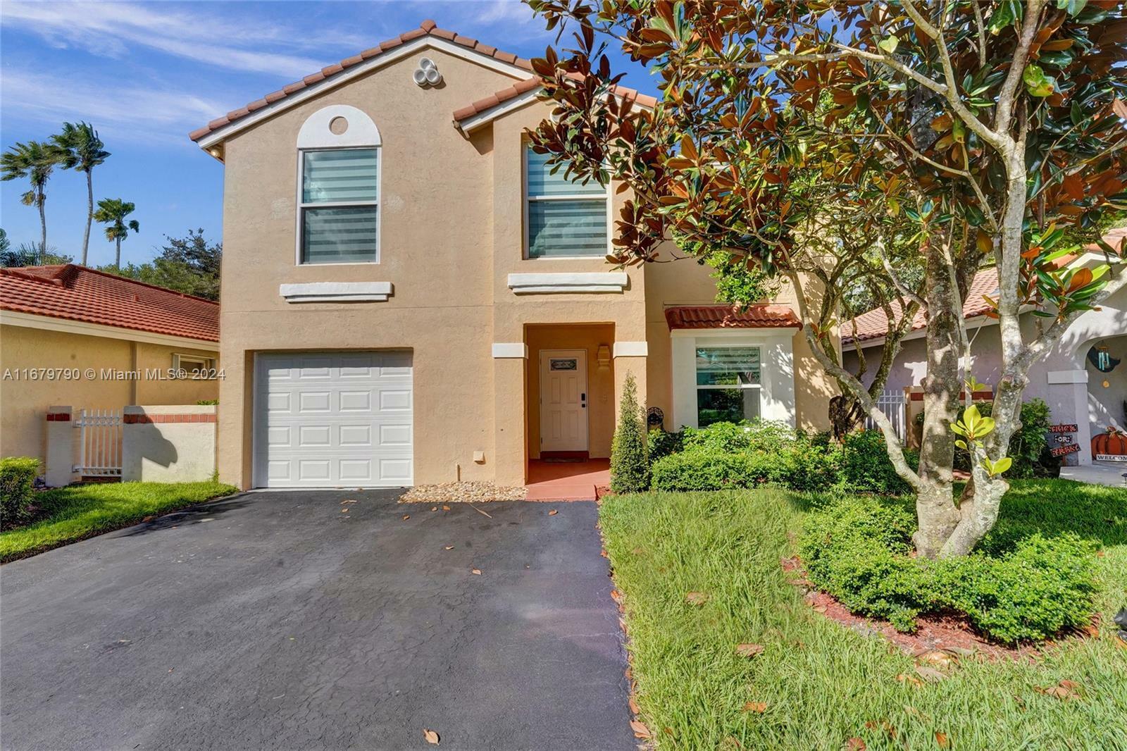 Property Photo:  1273 Seagrape Cir  FL 33326 