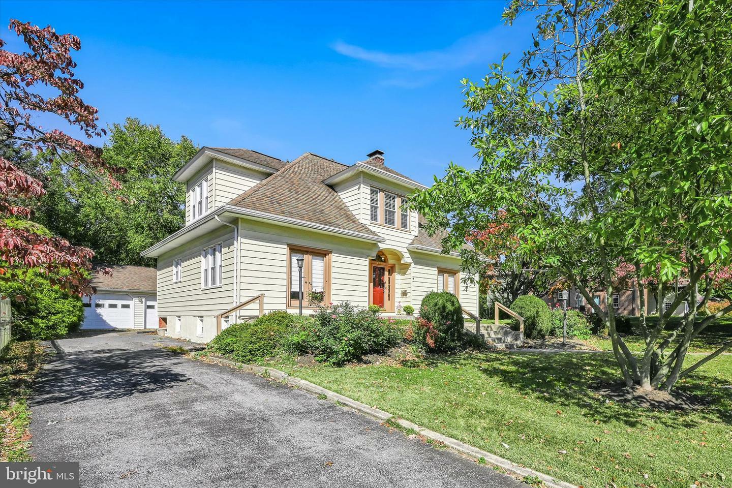 Property Photo:  423 15th Street  PA 17070 