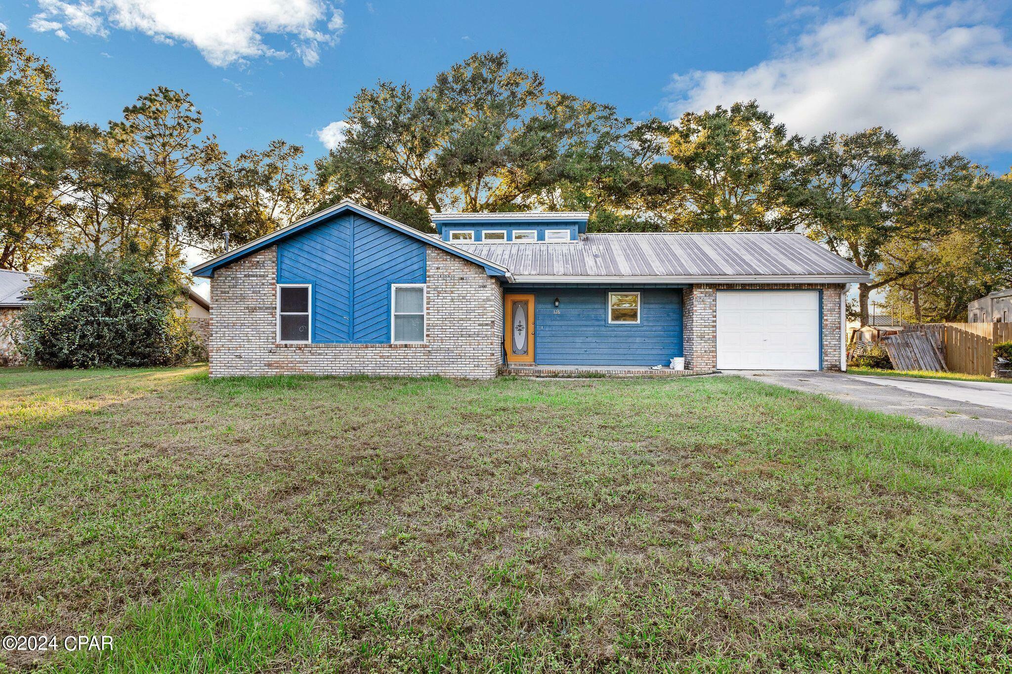 Property Photo:  126 Springwood Circle  FL 32536 