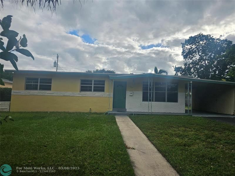 Property Photo:  6828 NW 14th St  FL 33313 