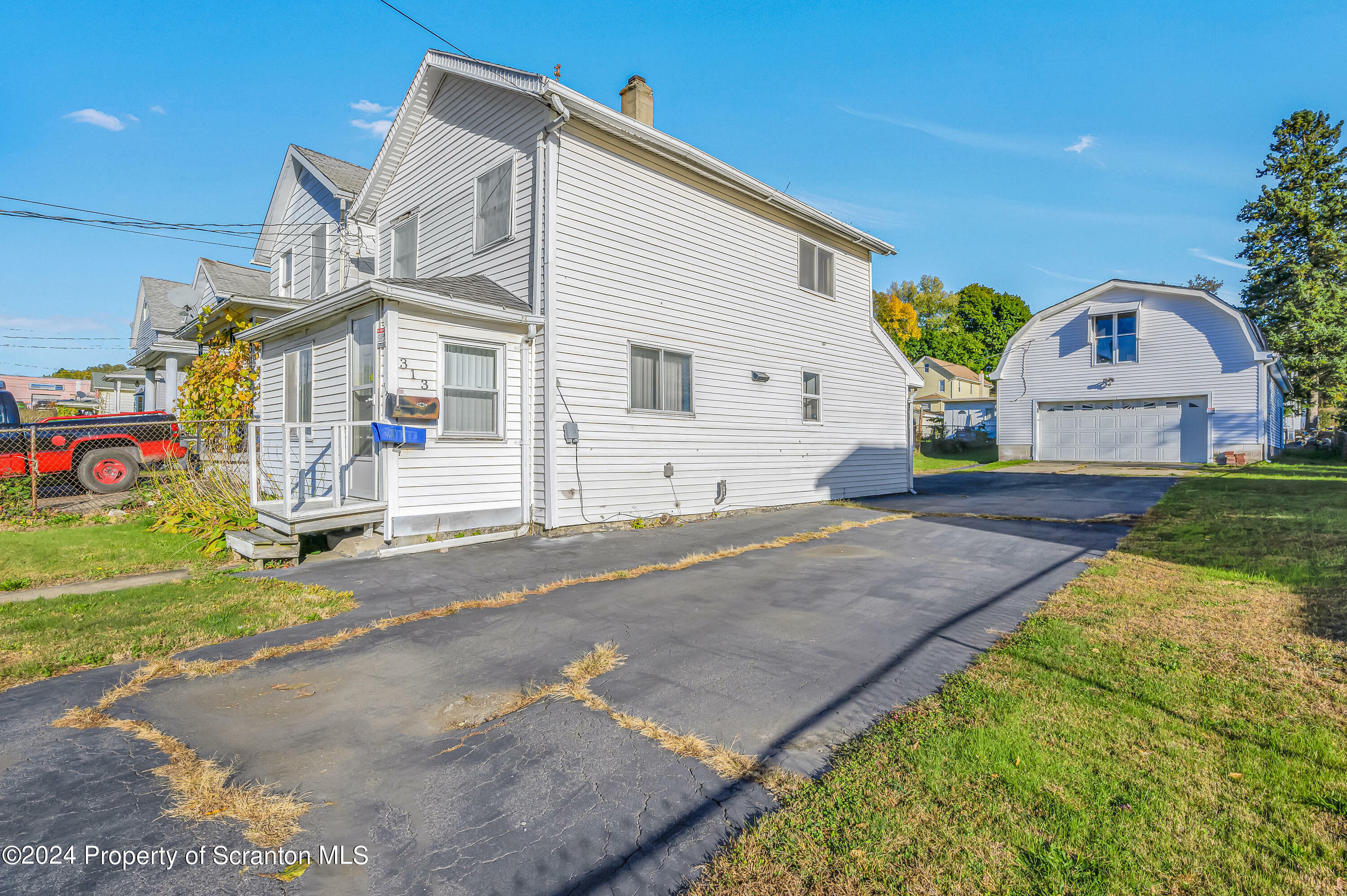 Property Photo:  313 S Sherman Avenue  PA 18504 