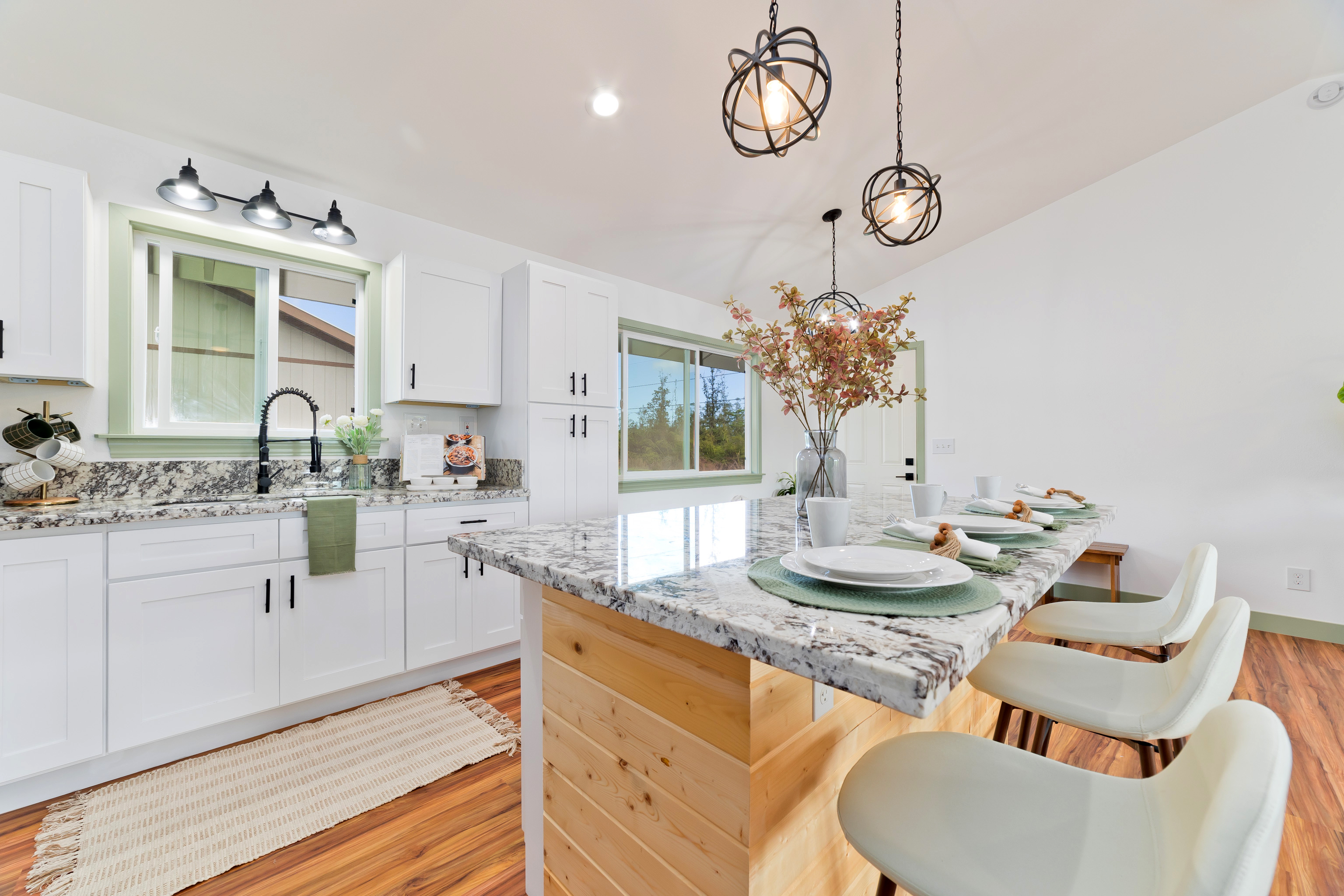 Property Photo: 16-2120 Treefern Dr HI 96778