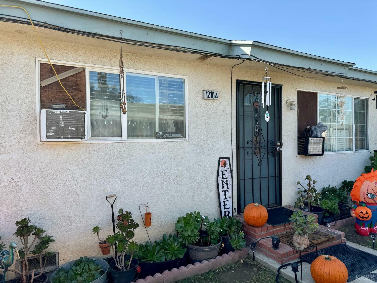 Property Photo: 1210 N Green Street CA 93230