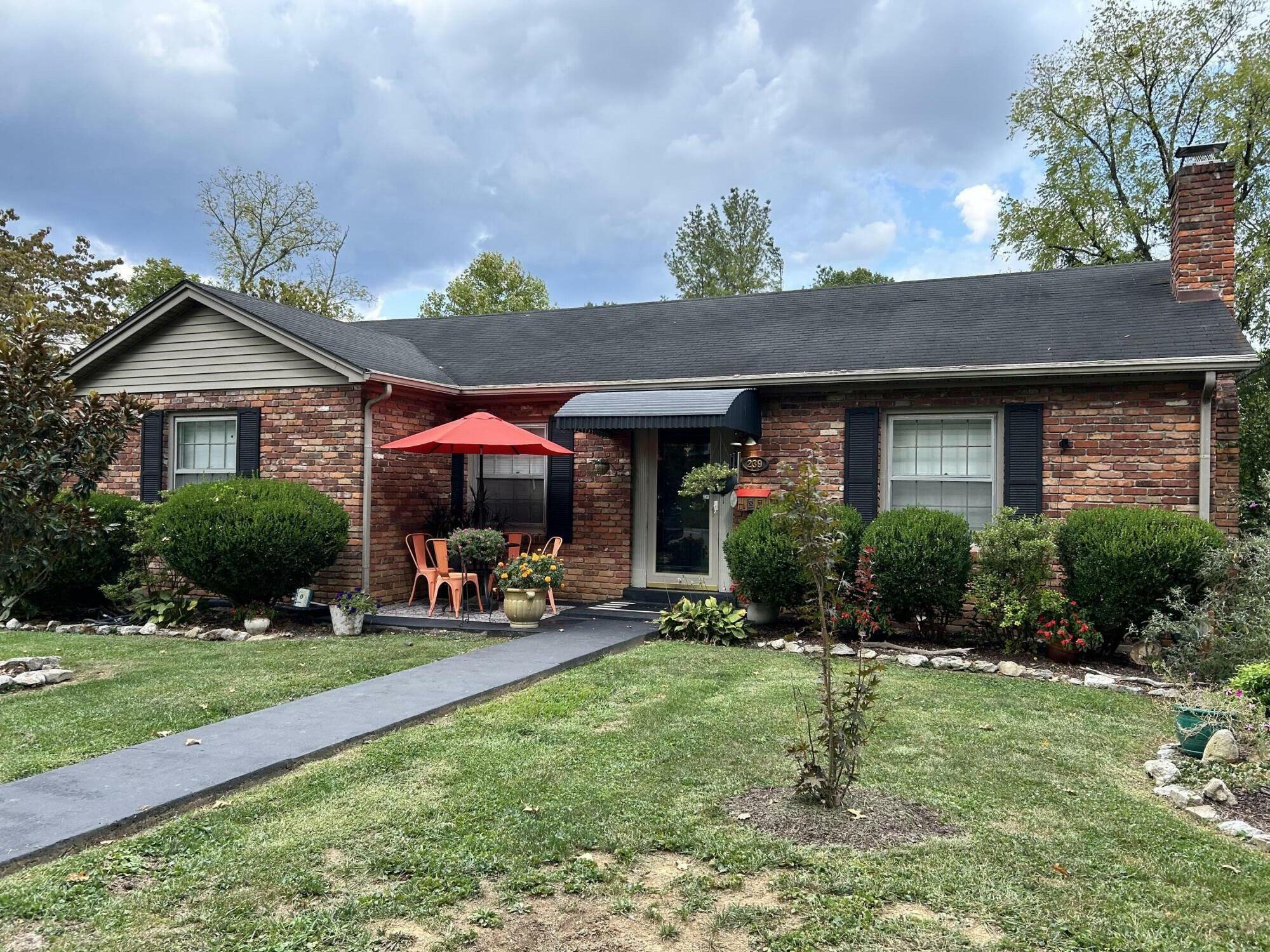 Property Photo:  239 Crestwood Drive  KY 40601 