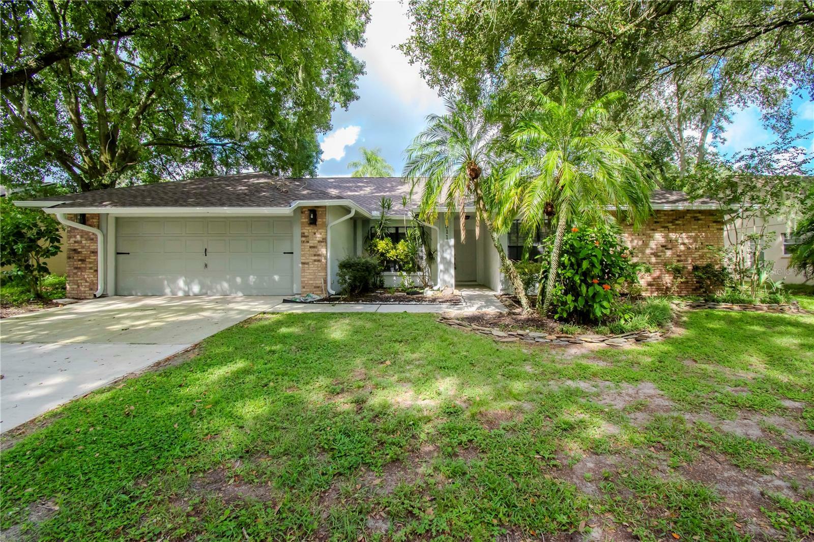 Property Photo:  2511 Arborwood Drive  FL 33596 