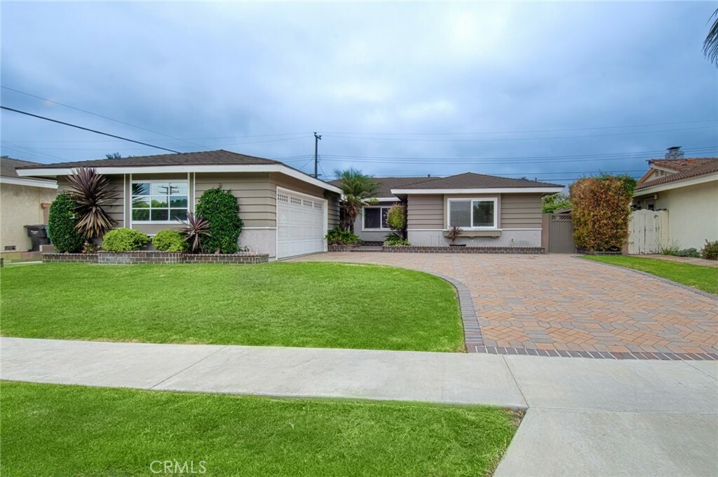 6101 Shelly Drive  Huntington Beach CA 92647 photo