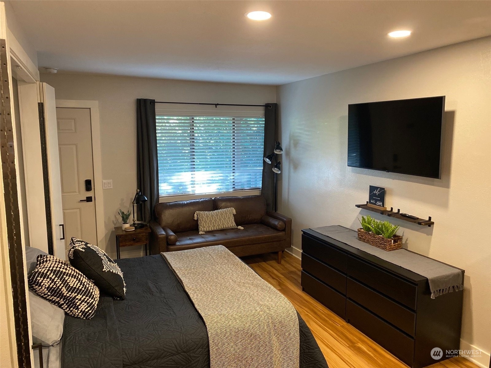 Property Photo:  250 Tucker Avenue 3  WA 98250 