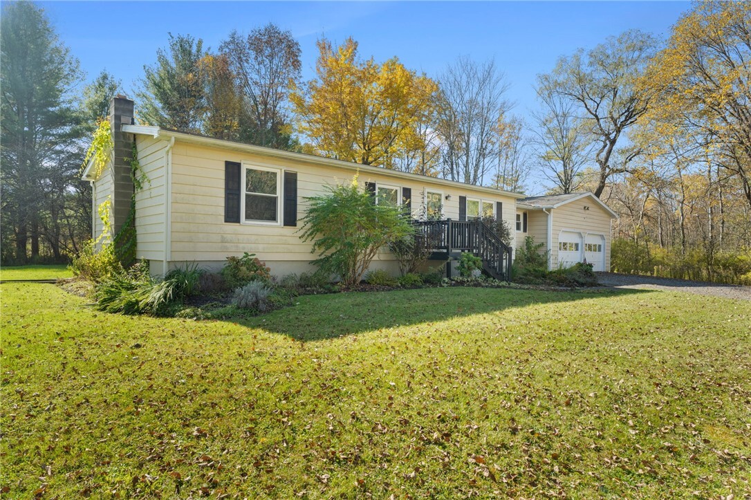 9 Cricket Lane  Freeville NY 13068 photo