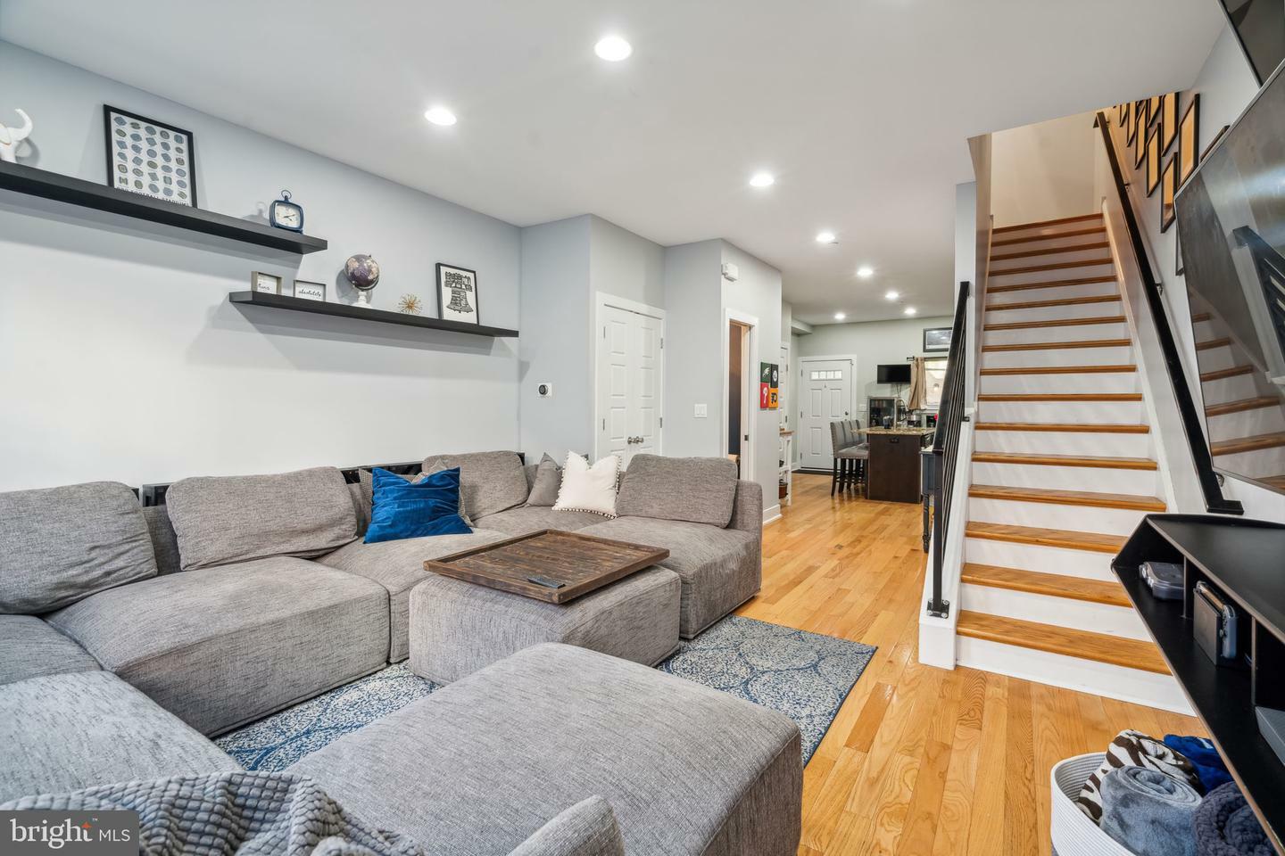 1311 S Chadwick Street  Philadelphia PA 19146 photo