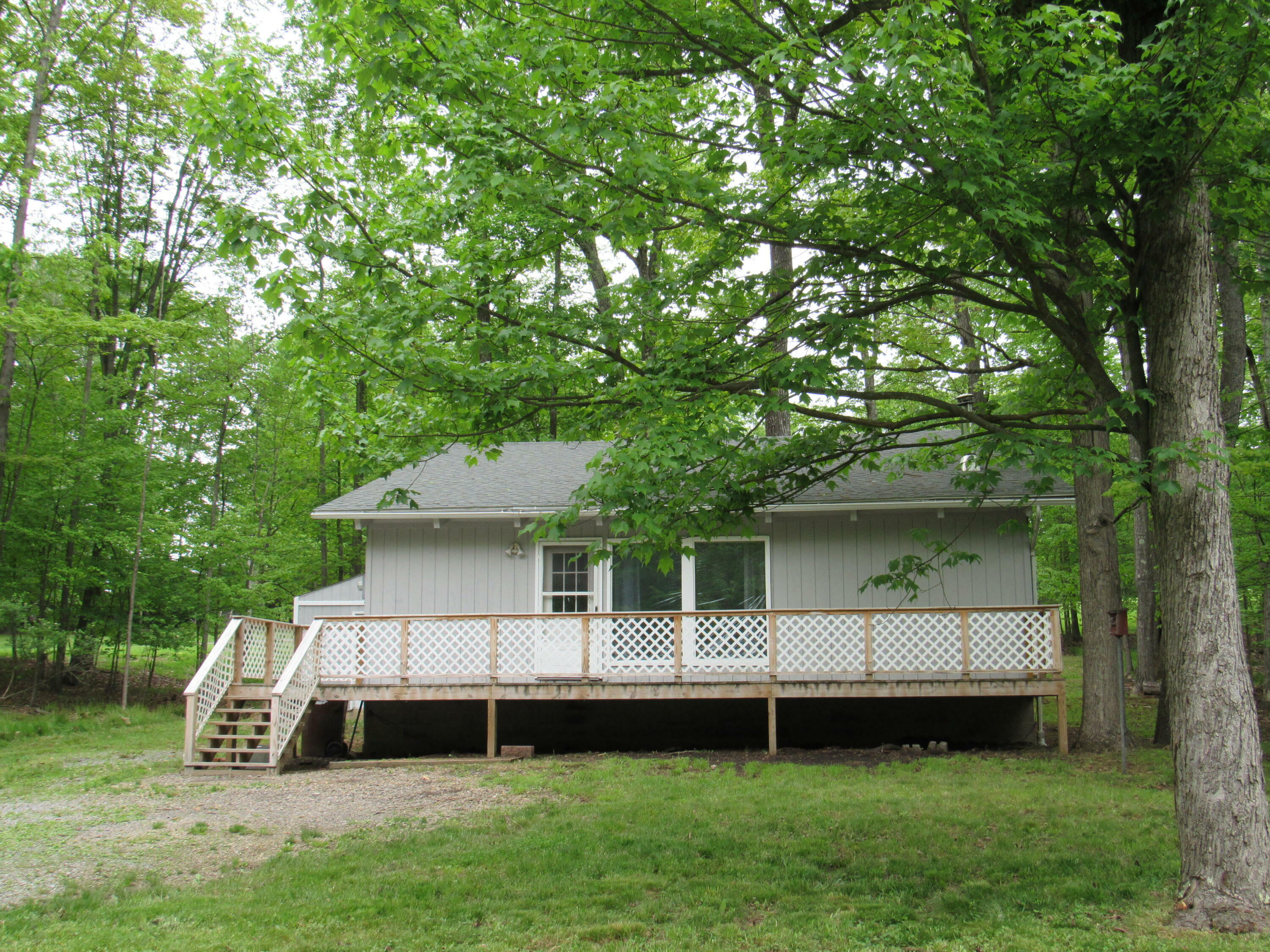 Property Photo: 2285 Bay Rd PA 15801