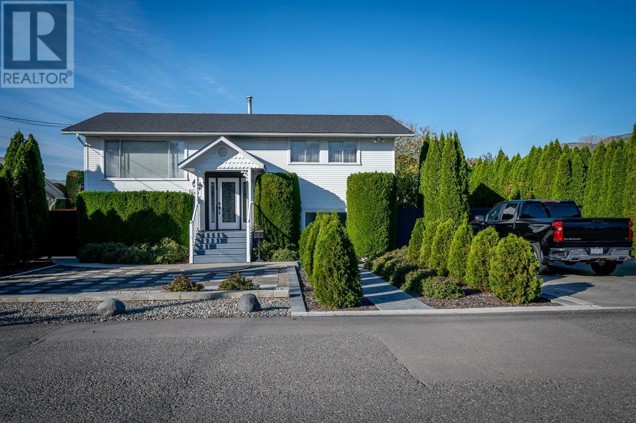 Property Photo:  1140 De Monte Street  BC V2B 5N6 