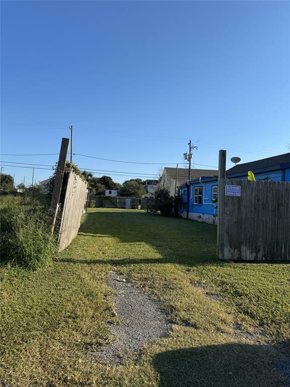 Property Photo: 3013 Avenue M 1/2 TX 77550