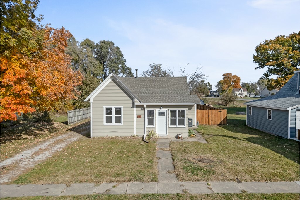 Property Photo: 105 W Ash Street IA 50236