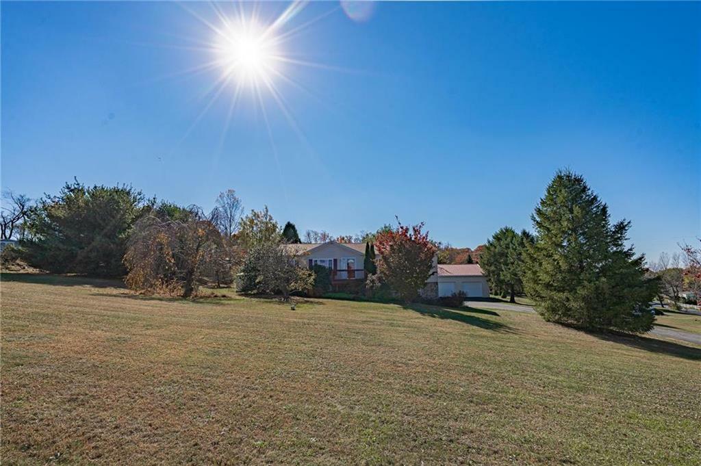 Property Photo:  775 Cottonwood Road  PA 18088 