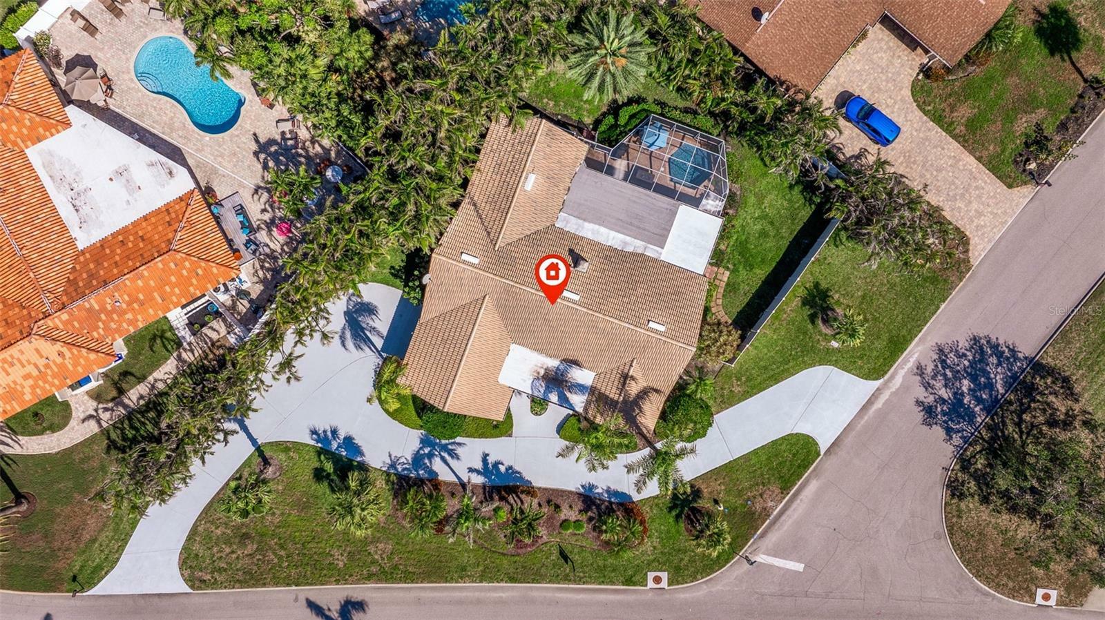 Property Photo: 165 4th Avenue N FL 33715