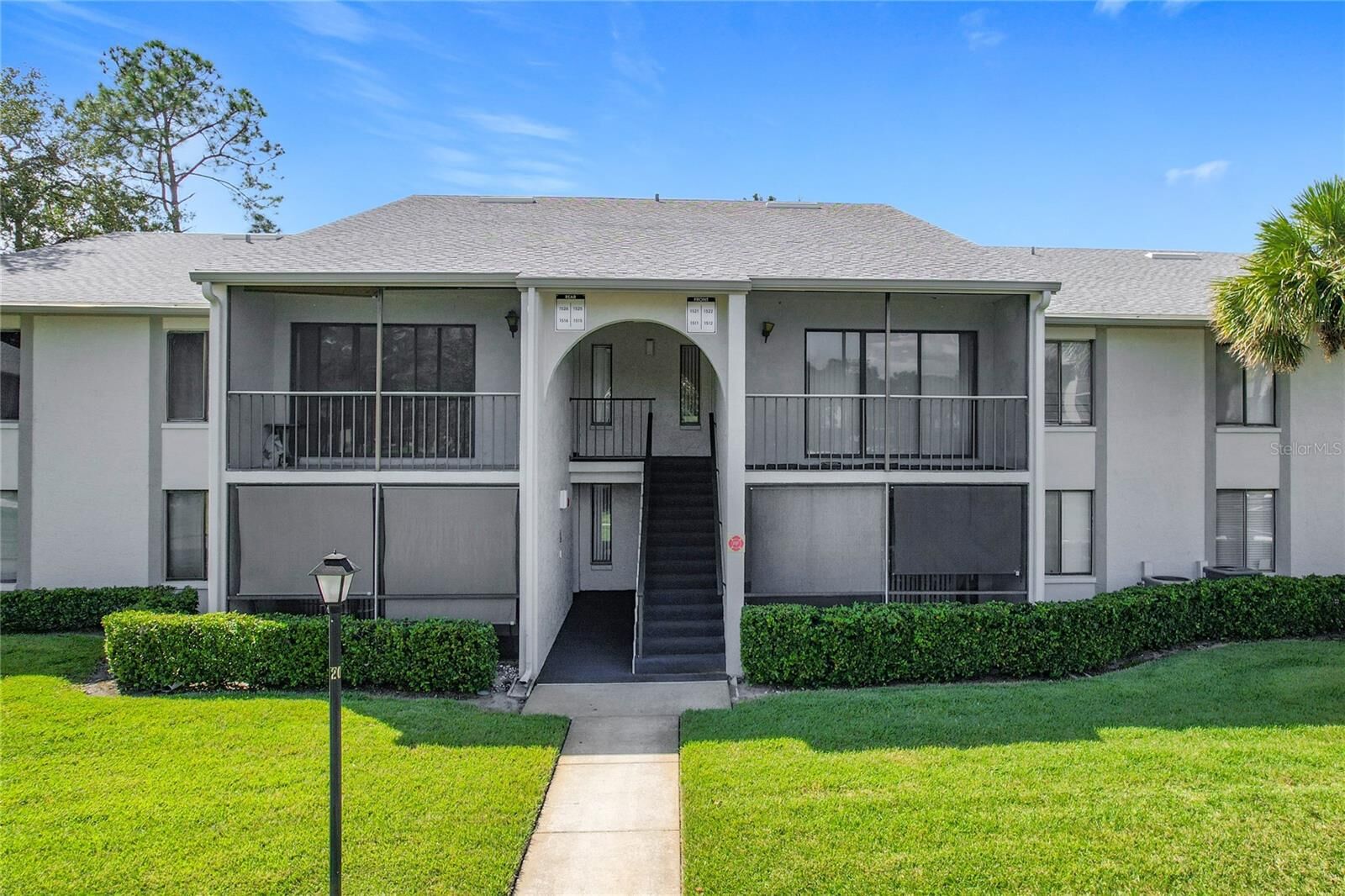 Property Photo: 1512 S Pine Ridge Circle B1 FL 32773