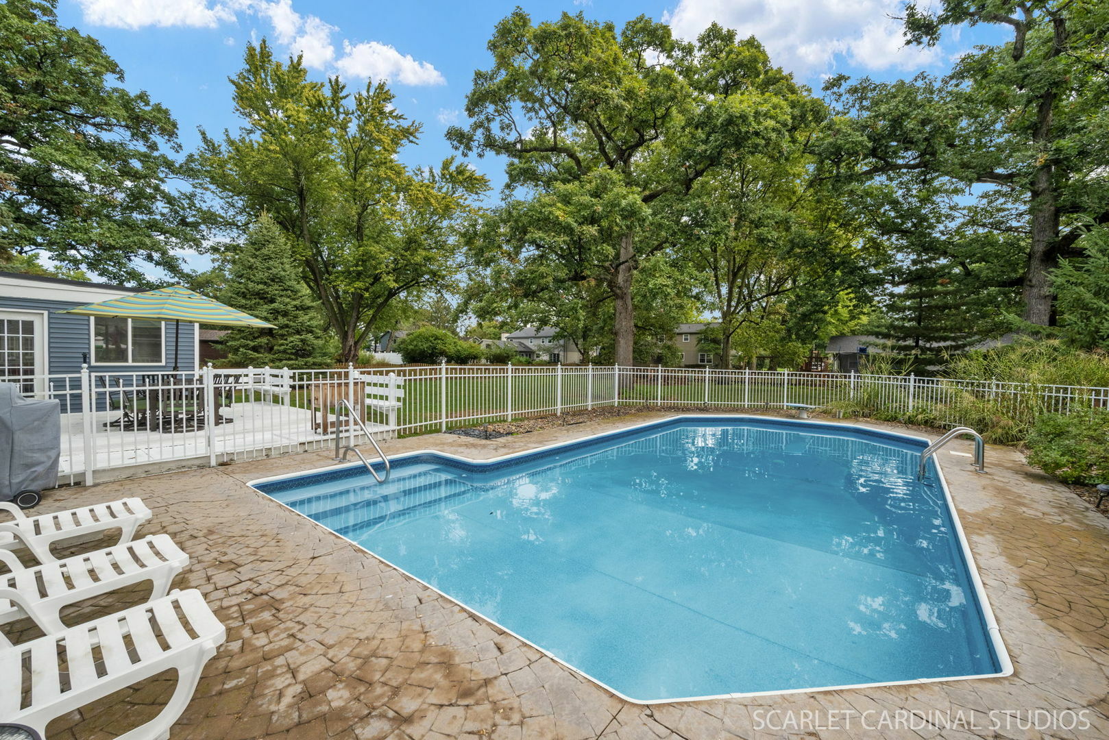 Property Photo:  21 Partridge Square  IL 60543 