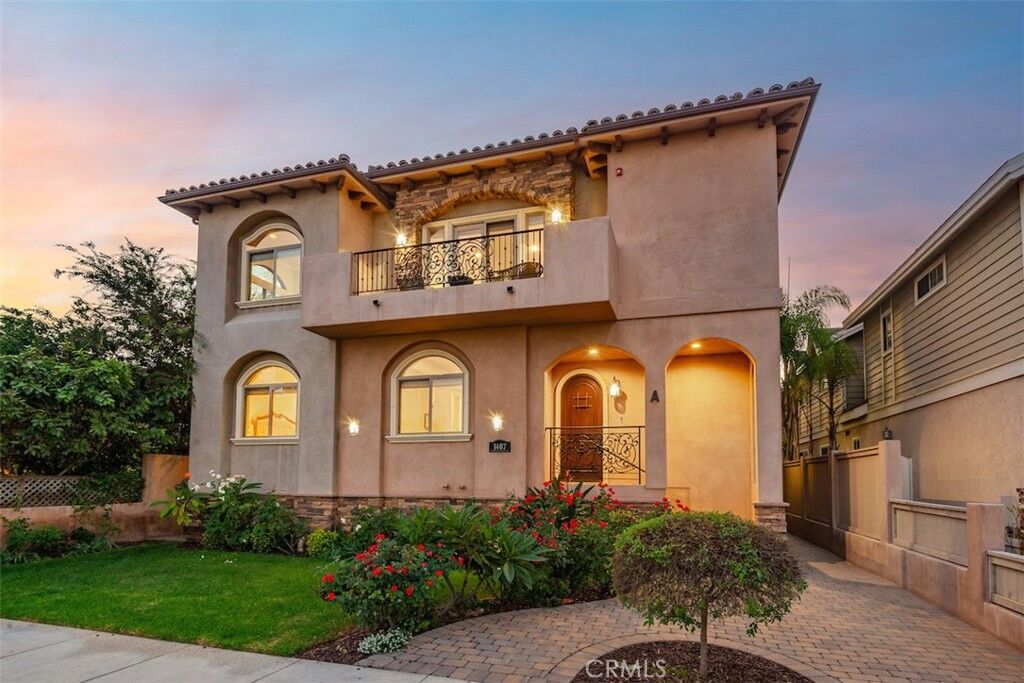Property Photo: 1407 S Catalina Ave. Unit A CA 90277