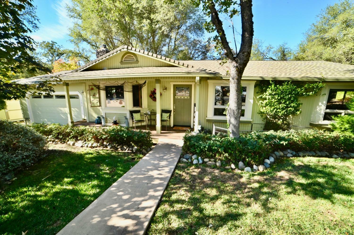 Property Photo:  17874 Jayhawk Drive  CA 95946 