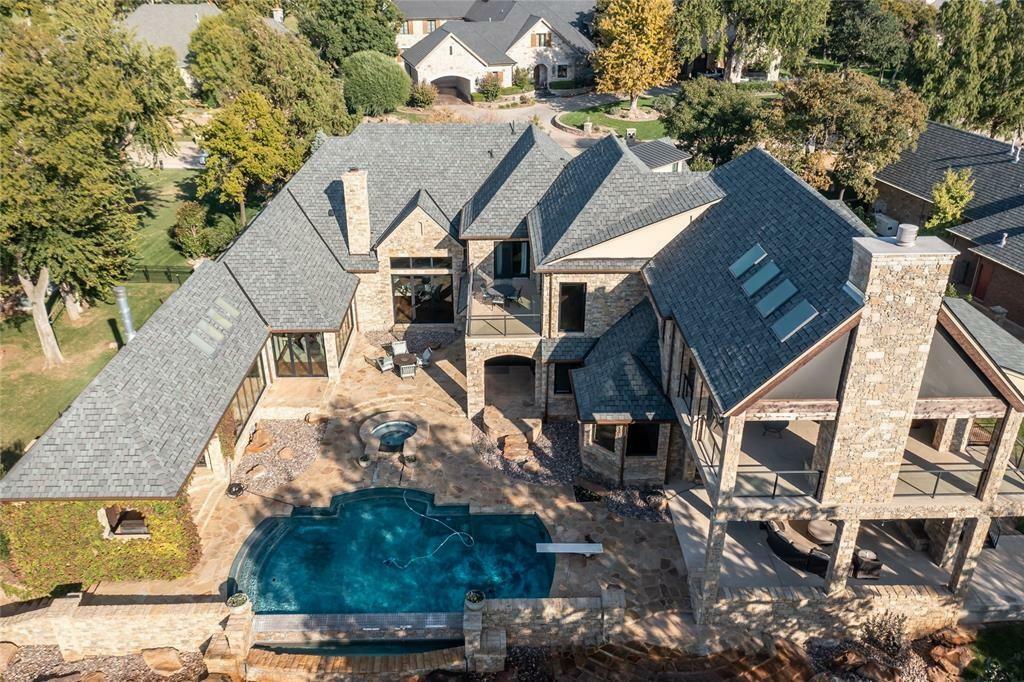 Property Photo: 6401 Oak Tree Drive OK 73025