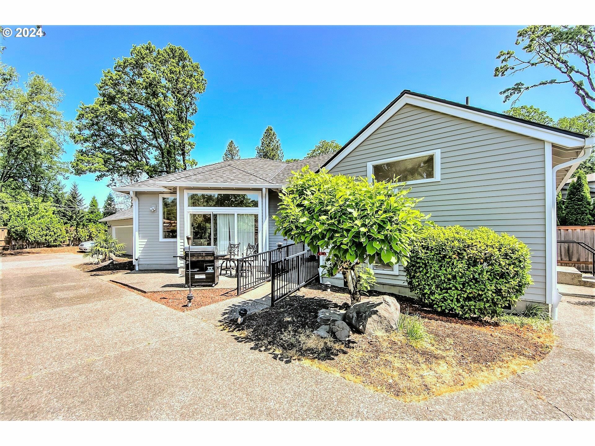 5363 Greystoke Dr  Lake Oswego OR 97035 photo