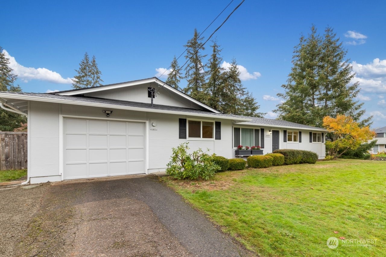 Property Photo:  23714 SE 250th Street  WA 98038 