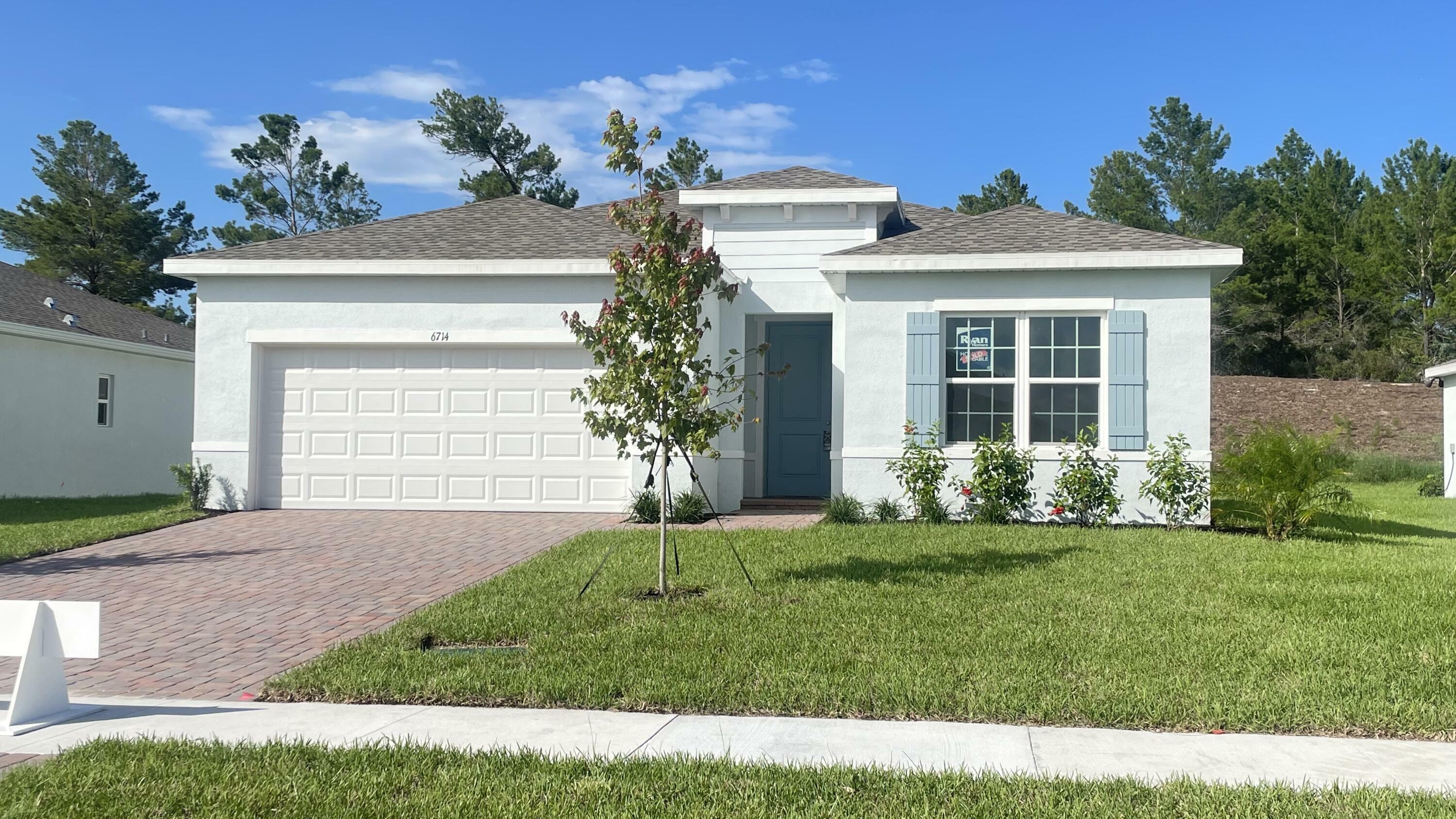 Property Photo:  6714 Rumine Circle  FL 32967 