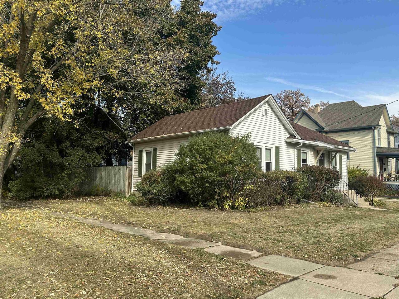 Property Photo:  1203 Bushnell Street  WI 53511 