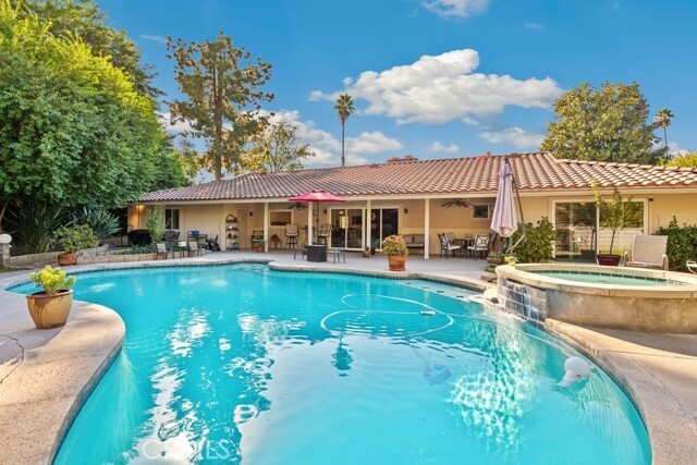 Property Photo:  5950 Courtland Drive  CA 92506 