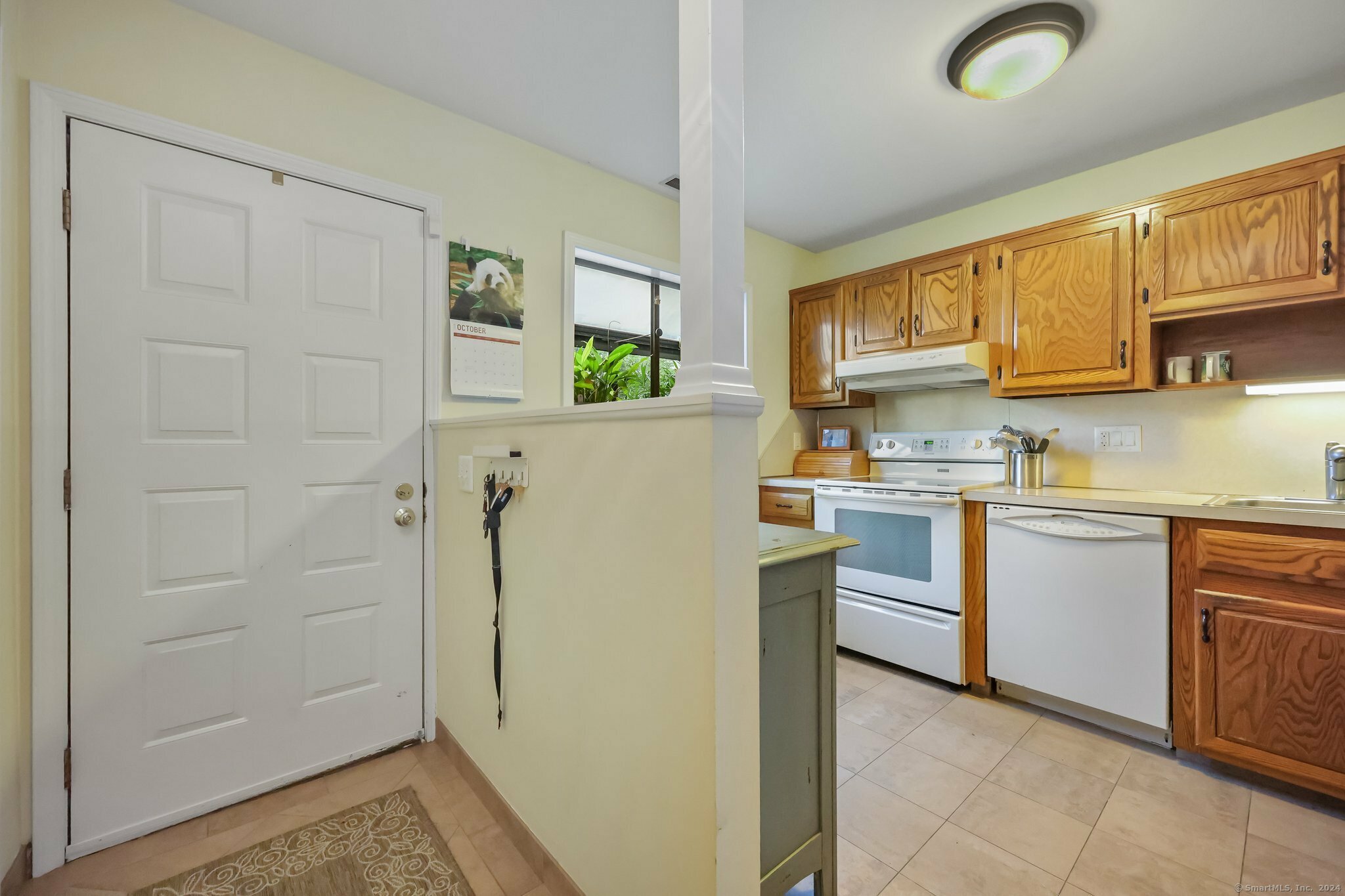 Property Photo:  150 Hope Street Apt 11  CT 06906 