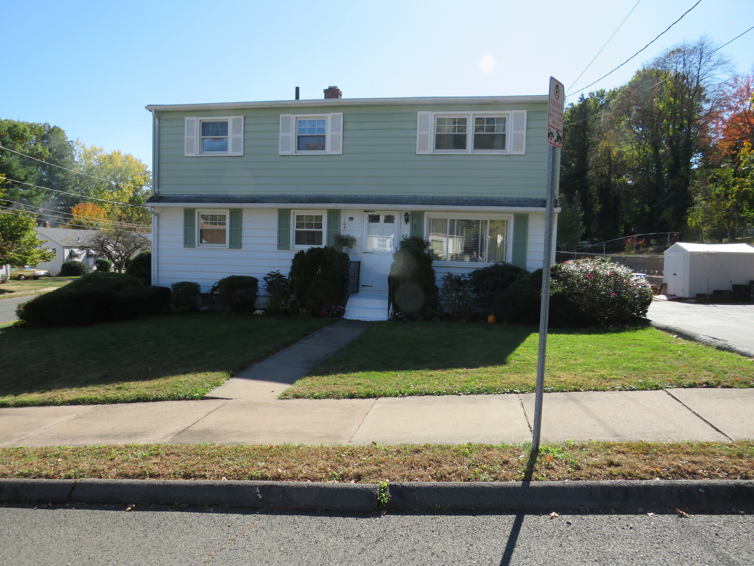 Property Photo:  83 Haddam Street  CT 06106 