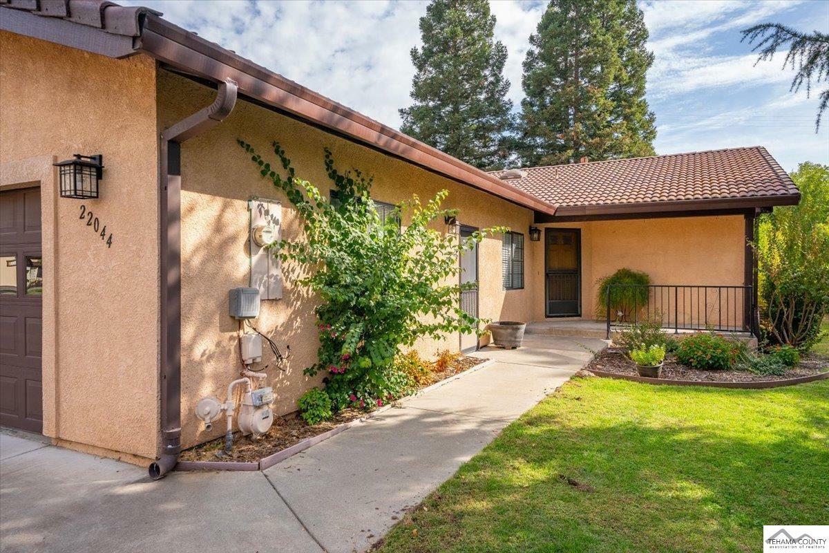 Property Photo:  22044 Grove Circle  CA 96080 