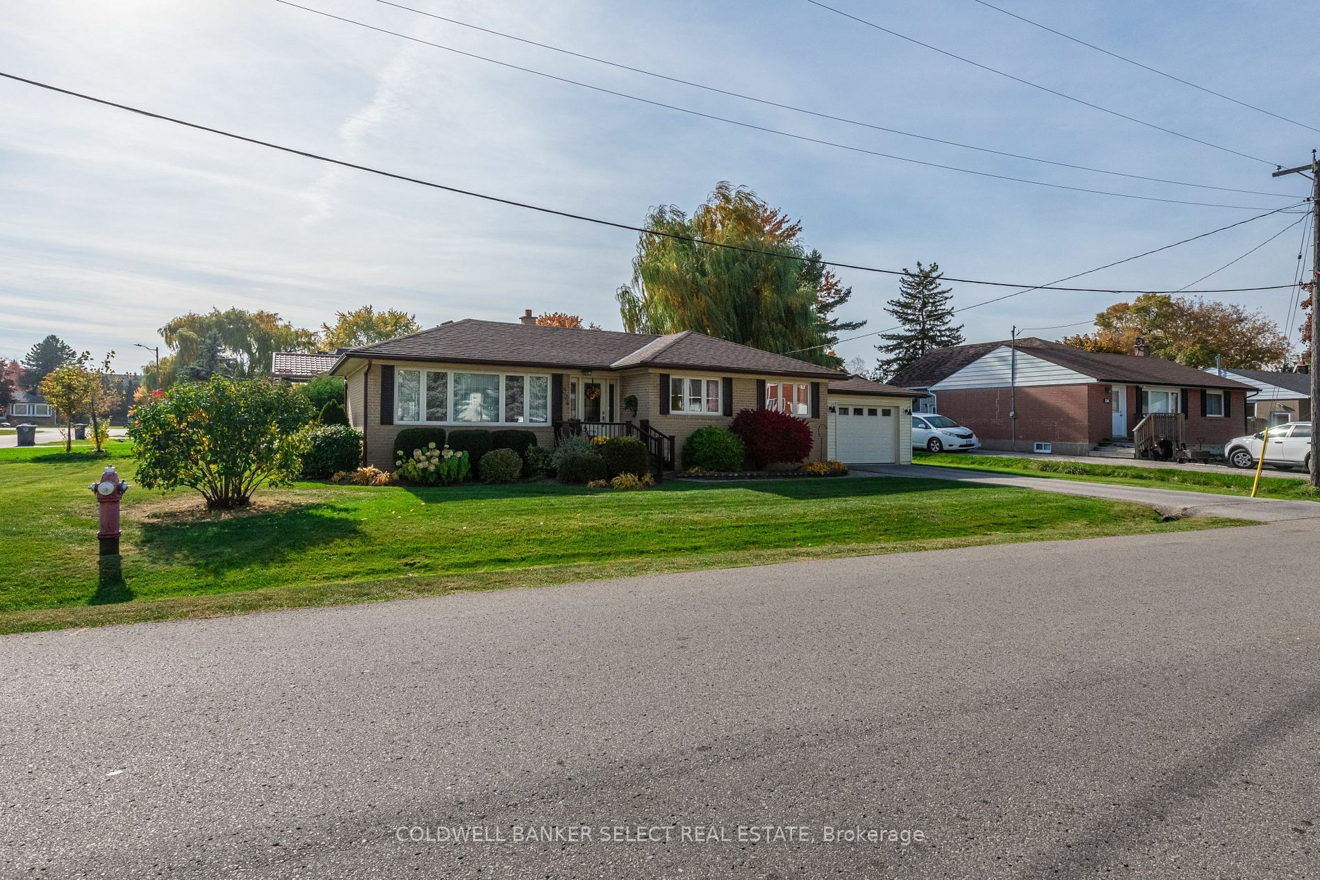 Photo de la propriété:  324 Henderson St  ON L7E 4X7 