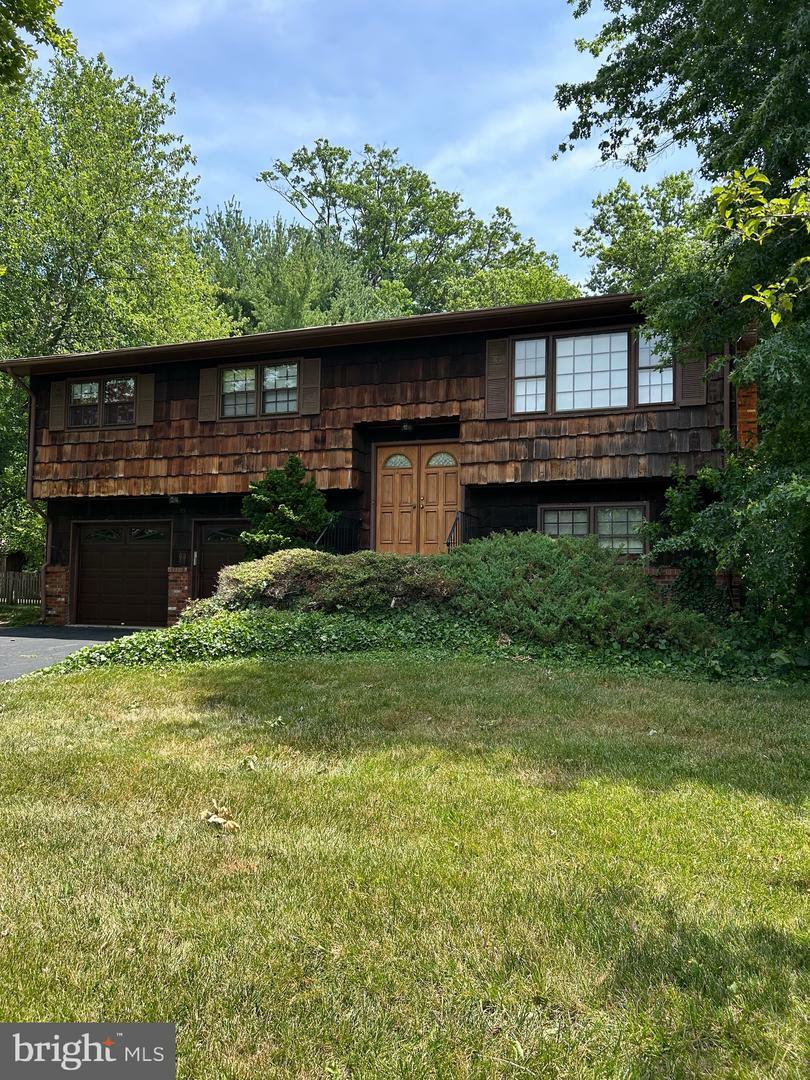 Property Photo:  93 Tudor Drive  NJ 08690 