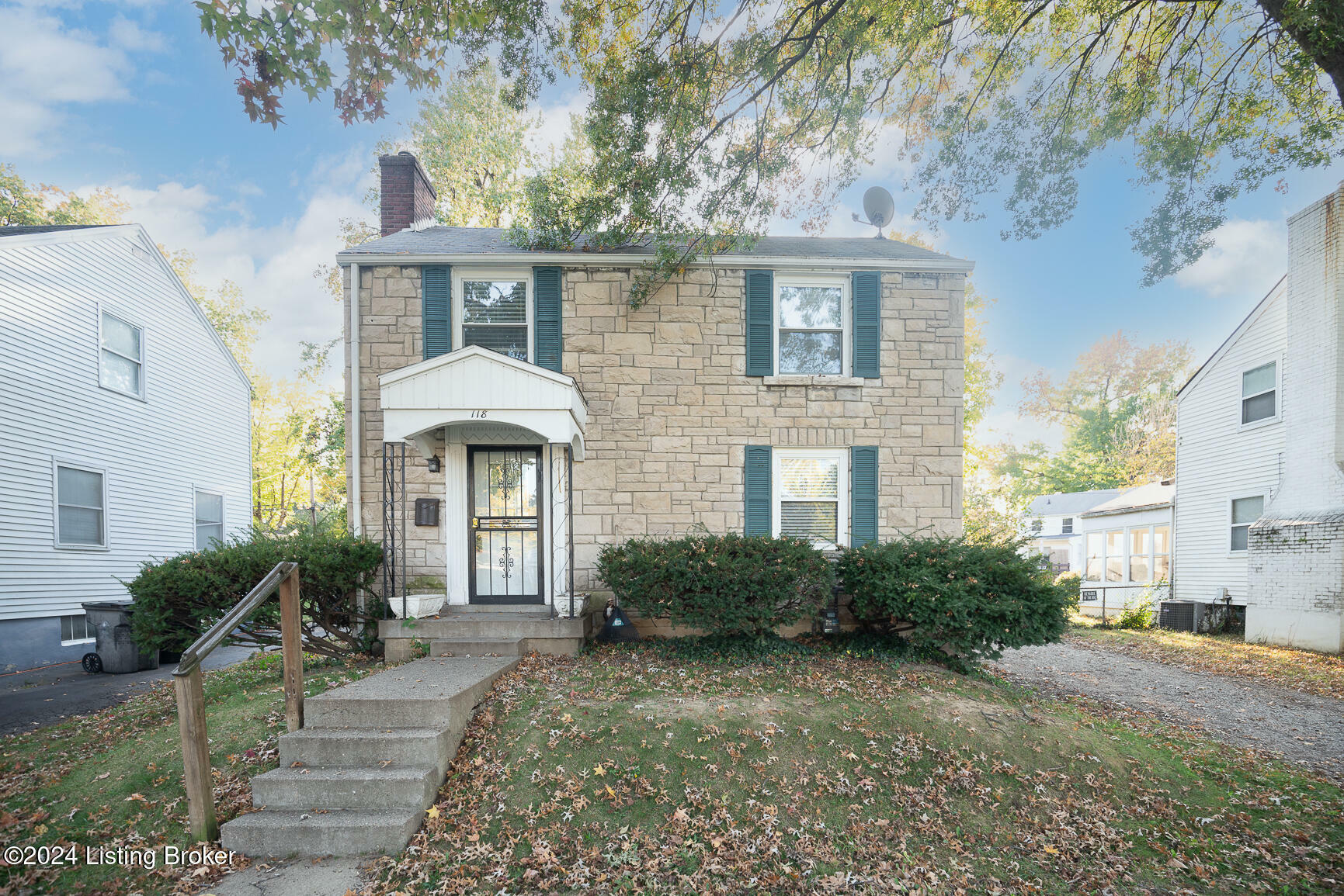 Property Photo:  118 Lawndale Ave  KY 40214 